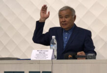 Члена комитета по защите Кемпир-Абада Мамбетжунуса Абылова водворили в ИВС