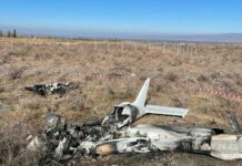 Токмоктогу жеке аэродромго учак кулады