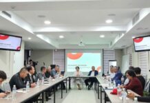 Президент: “Бир тарап айнып кетсе тегерек стол уюштуруп, элдин башын айландырып аткандарды жоопко тартабыз”