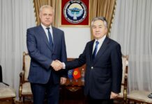 Жээнбек Кулубаев ЖККУнун башкы катчысы Станислав Засты кабыл алды