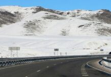 ЖКККББ: 15-октябрдан тартып Бишкек-Ош жолунда кышкы дөңгөлөктөр тагылбаган унаалар менен жүргүнчүлөрдү ташууга тыюу салынат