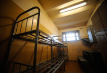 В ИВС Таласа нашли повешенным арестанта