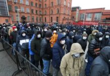 Элчилик: Россиядагы кыргызстандыктар аскерге чакырылган жок