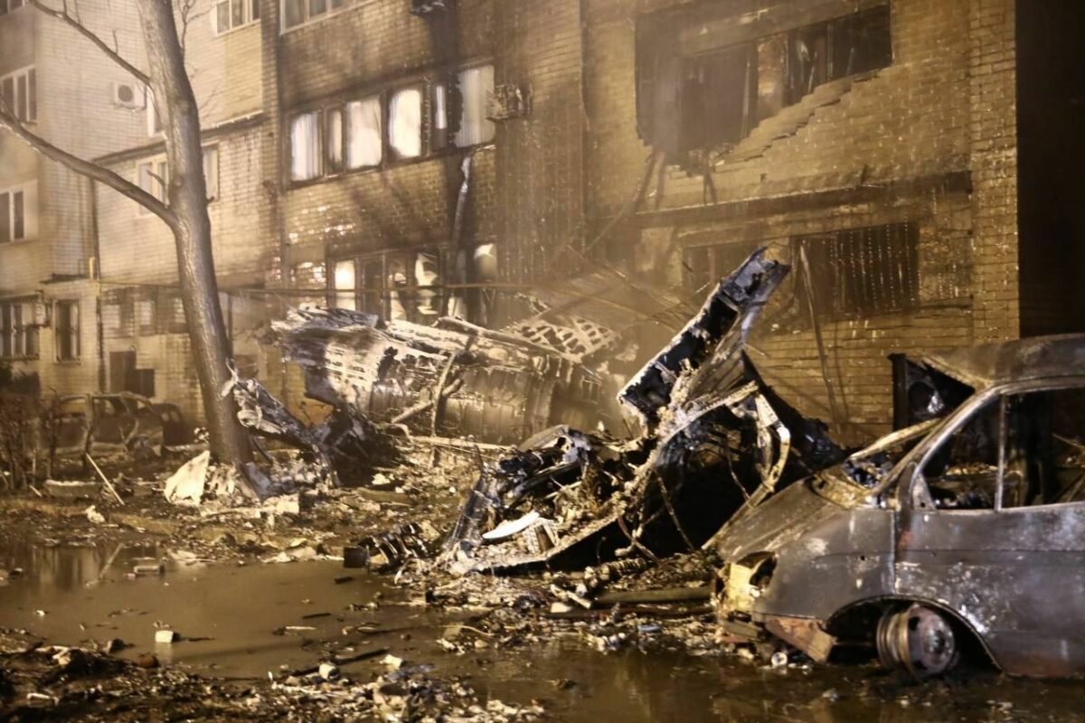 9d4ff4ec 75e9 490e a1ae fd5d821f9d51 В Краснодарском крае самолет упал на многоэтажку, погибли 13 человек, 19 ранены