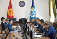 В мэрии Бишкека обсудили решение проблемы с пробками