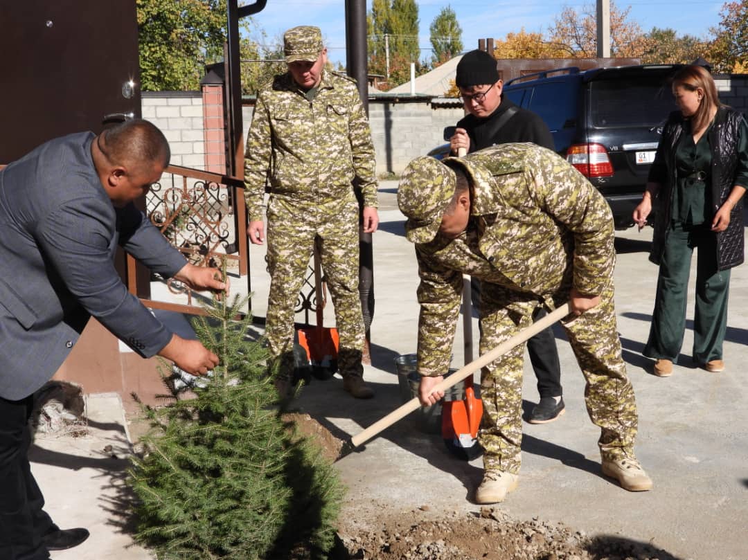 IMG 20221022 102152 983 В Баткене для сотрудников ГКНБ построили 16 служебных квартир. Фото