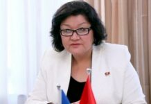 Жылдызкан Жолдошова: Бийлик оппозиция менен болгон көйгөйлөрдү камоо менен эмес, сүйлөшүү үстөлүндө чечиши керек