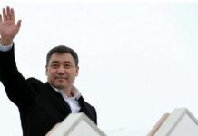 Садыр Жапаров Казакстанга барат