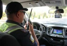 Русланбек Жакышов Кыргызстанда оң рулдуу унааларга уруксат берүүнү сунуштады