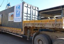 Мэрия Бишкека оборудовала для баткенцев временные дома из контейнеров. ФОТО