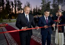 Бишкекте кыргыз-азербайжан достук сейил багы ачылды