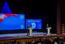 Садыр Жапаров өлкөнүн агроөнөр жай тармагынын кызматкерлерин куттуктады