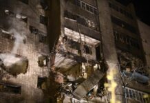 В Краснодарском крае самолет упал на многоэтажку, погибли 13 человек, 19 ранены