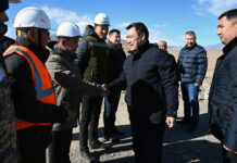 Президент Балыкчы – Кочкор – Кара-Кече темир жолунун курулушу менен таанышты