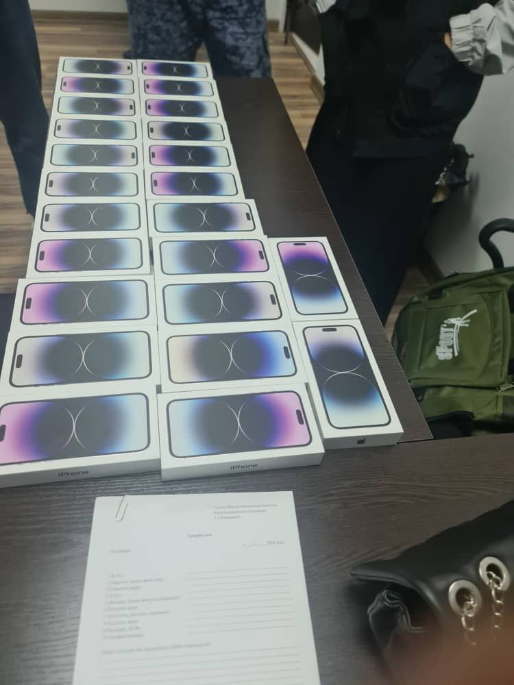 Foto gts 3 в кр пресекли очередную контрабанду iphone 14 на 3 млн сомов