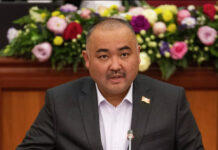 Парламенттин төрт фракциясы Нурлан Шакиевдин талапкерлигин колдоду