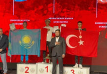 13-летний кыргызстанец взял золото на Чемпионате мира по армрестлингу