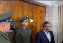 На заседание Жогорку Кенеша журналистам запретили заносить камеры и телефоны