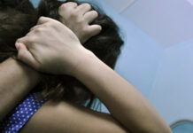 В Кемине после изнасилования забеременела 13-летняя школьница