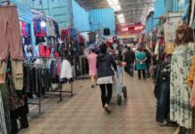 На рынках «Дордой» и «Кара-Суу» введут специальный налоговый режим