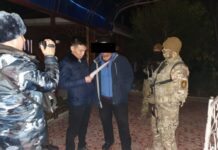 В Баткене задержали подозреваемых в контрабанде запрещенных лекарств