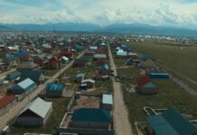 Кыргыз-өзбек чек арасында 130 үй көчүрүлө турганы айтылды