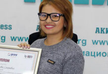 В МВД заявили, что журналистка Санрабия Сатыбалдиева задержана за вымогательство