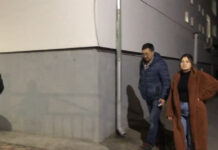 Оператора «Мир 24» водворили в ИВС, а беременную журналистку вновь увезли в больницу