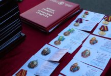 В Бишкеке наградили милиционеров