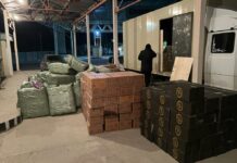 На КПП задержан контрабандный груз с лекарствами на более 4 млн сомов