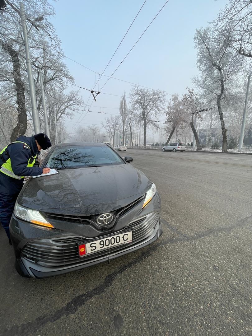 1547149.603cca3be383eb1ade690f23cc4ec5f8 В Бишкеке оштрафовали 37 водителей за незаконную тонировку. Фото
