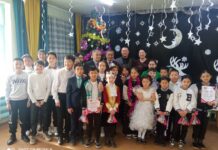 Сотрудница колонии №1 обучает языку Шекспира детей из Молдовановки