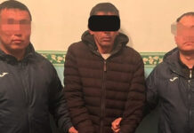 “Сөөгү сандыктын ичине катылган”: Кара-Сууда төрт баланын энеси киши колдуу болду