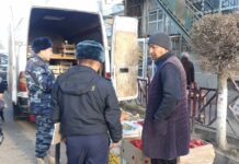 Баткен шаарында милиция кызматкерлери көзөмөлдү күчөтүүдө