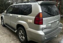 Аткезчилик жол менен алып келинген «Lexus GX 470» жана «Opel Astra» үлгүсүндөгү унаалар кармалды