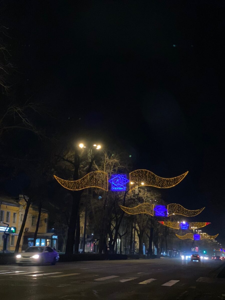 WhatsApp Image 2022 12 27 at 17.39.52 Бишкек украшают новогодними инсталляциями. Фото