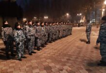 ИИМдин Атайын багыттагы полкунун кызматкерлери Бишкекте коомдук тартипти камсыздашууда