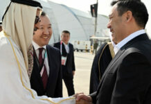 Садыр Жапаров прибыл в Катар. Там сегодня пройдет финал ЧМ-2022