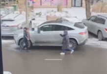 В Бишкеке между автолюбительницами произошел конфликт — видео