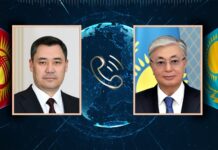 Жапаров поздравил Токаева с Днем независимости Казахстана