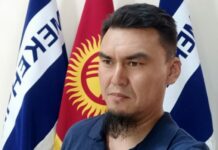 Төрөхан Жунусбеков Атамбаевди жана маалымат агенттигин сотко берди