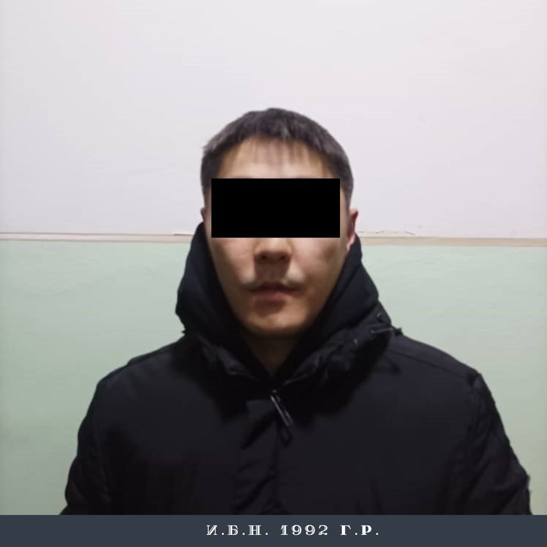 12 В Бишкеке задержали милиционера с наркотиками - видео