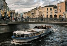 Санкт-Петербург шаарында кафеде токмок жеген кыргызстандык каза болду