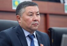 Каната Исаева отпустили под домашний арест