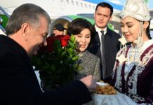 Шавкат Мирзиёев Кыргызстанга келди