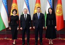 Визит Мирзиёева в Кыргызстан. Соцсети восхищены красотой первых леди двух стран