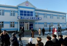 Глава кабмина открыл в Ноокене новое здание роддома — фото