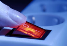 Потребление электроэнергии бьет рекорды. Кыргызстанцев просят экономить