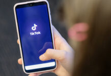 В WhatsApp распространяют сообщение о суицидах детей из-за игры в TikTok🔈