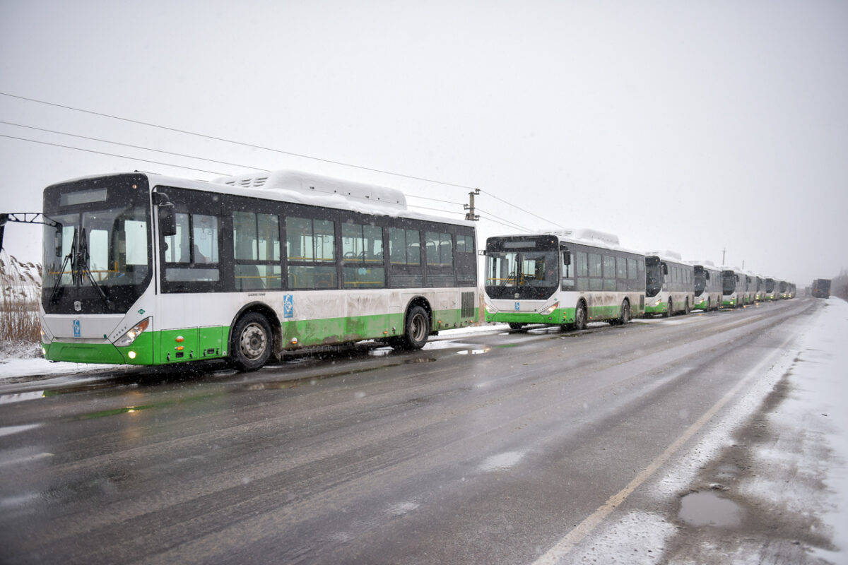 BEK 6662 "Газ менен жүрөт". Бишкекке Кытайдан 20 жаңы автобус келди